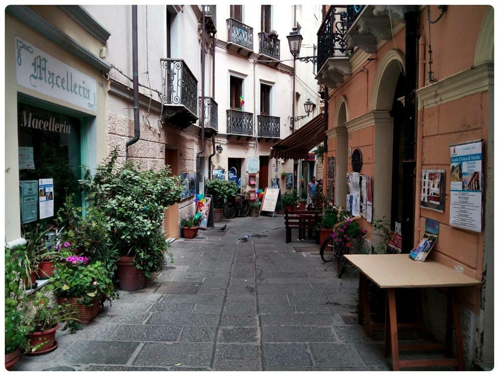 Bed & Breakfast L'Aquilino Iglesias Exterior photo